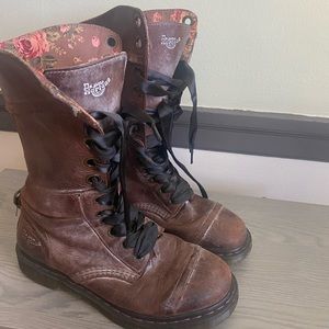 Dr Marten Boots